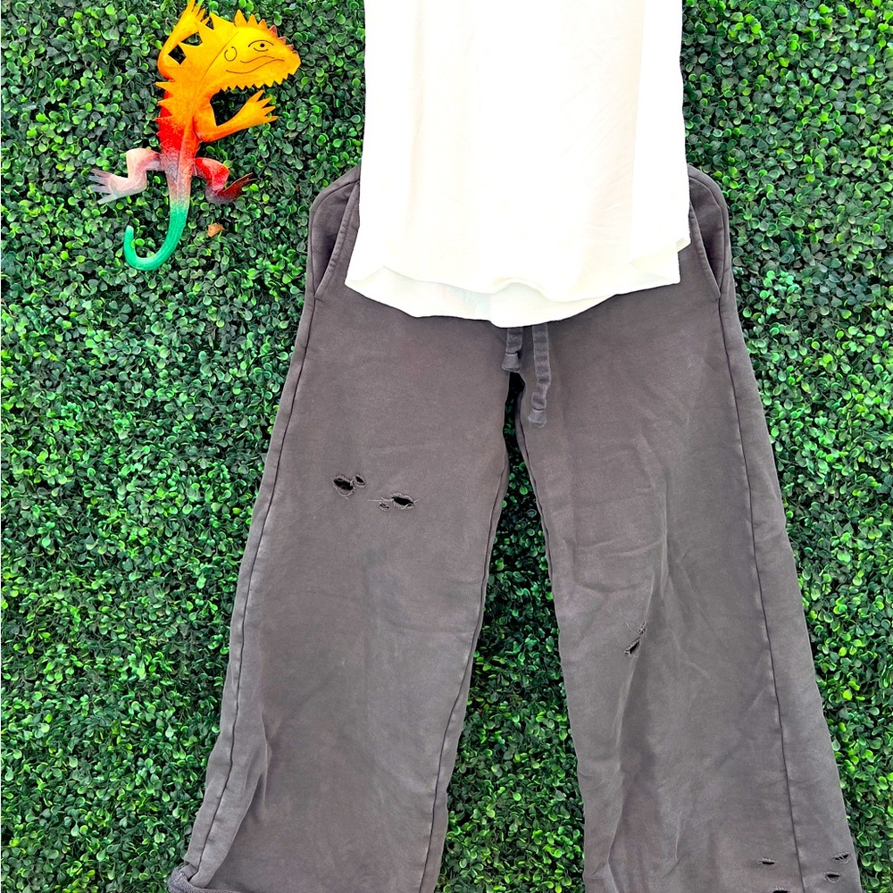 Lounge in style with these comfy-chic wide-leg pants!